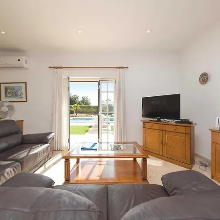 Villa Carvoeiro Sleeps 6 Pool Air Con Wifi *