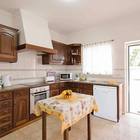 Carvoeiro Sleeps 6 Pool Air Con Wifi *